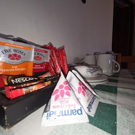 Bed and Breakfast Tower of Pizza Ethels Drive Zewnętrze zdjęcie